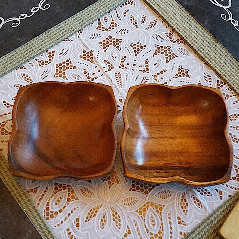 Vintage Set of 5 Monkey Pod Wood Salad Bowls